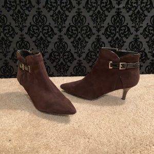 Bandolino Dark Brown leather & suede Bootie